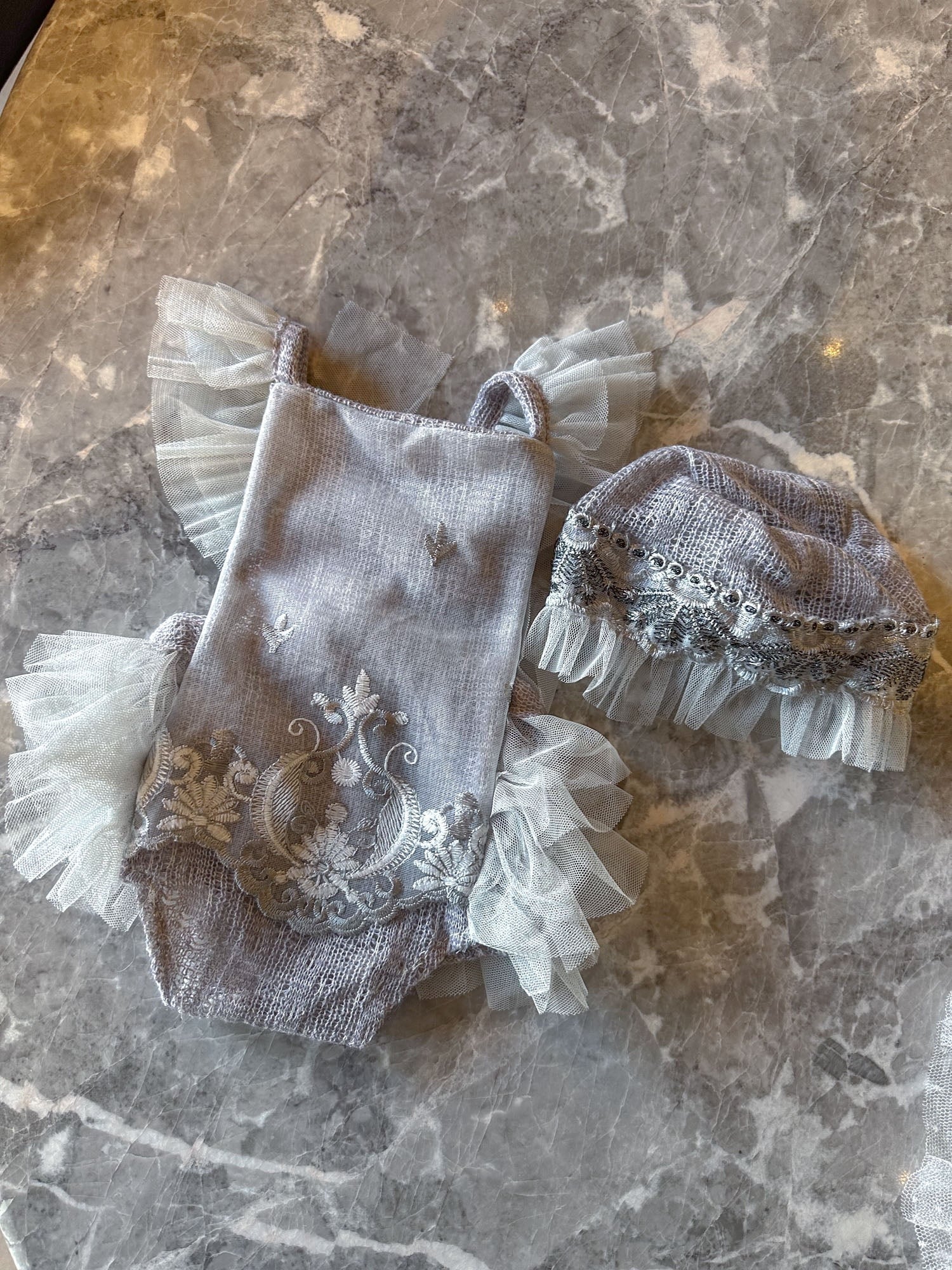 Ellie Newborn Romper & Bonnet in Dove - Mode & Affaire