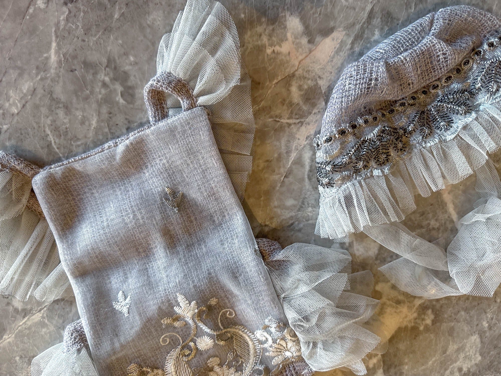 Ellie Newborn Romper & Bonnet in Dove - Mode & Affaire