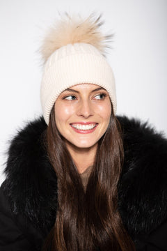 Angora Beanie Au Naturel - Mode & Affaire