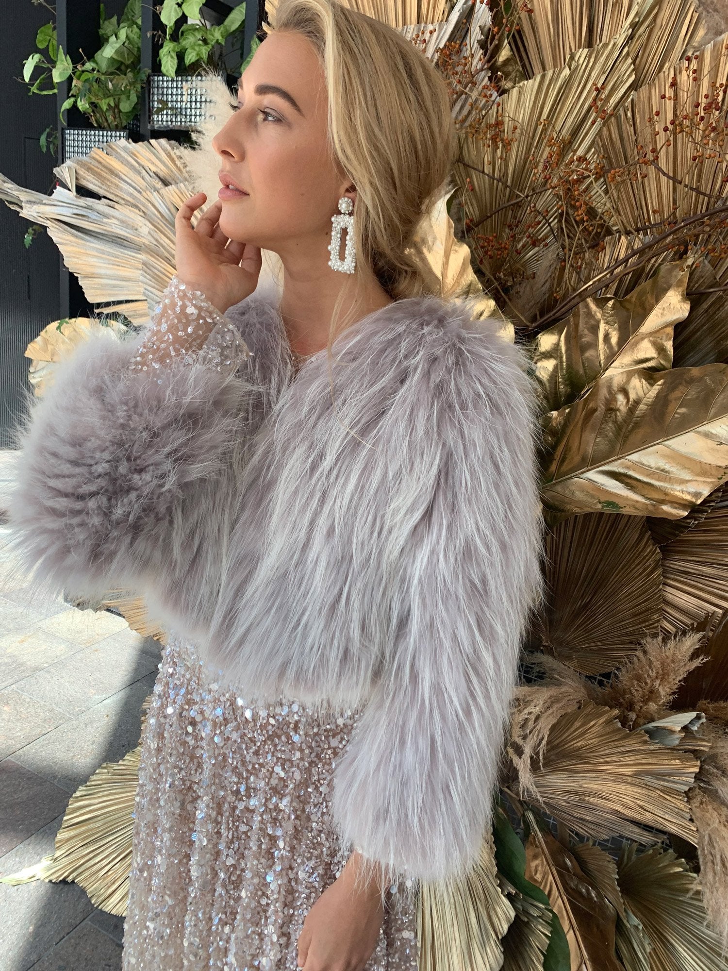 Elodie Cropped Fur Jacket in Grey Snow - Mode & Affaire