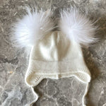 Double Pom Pom Beanie in Snow - Mode & Affaire