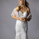 Plume Blush Feather Bolero - Mode & Affaire
