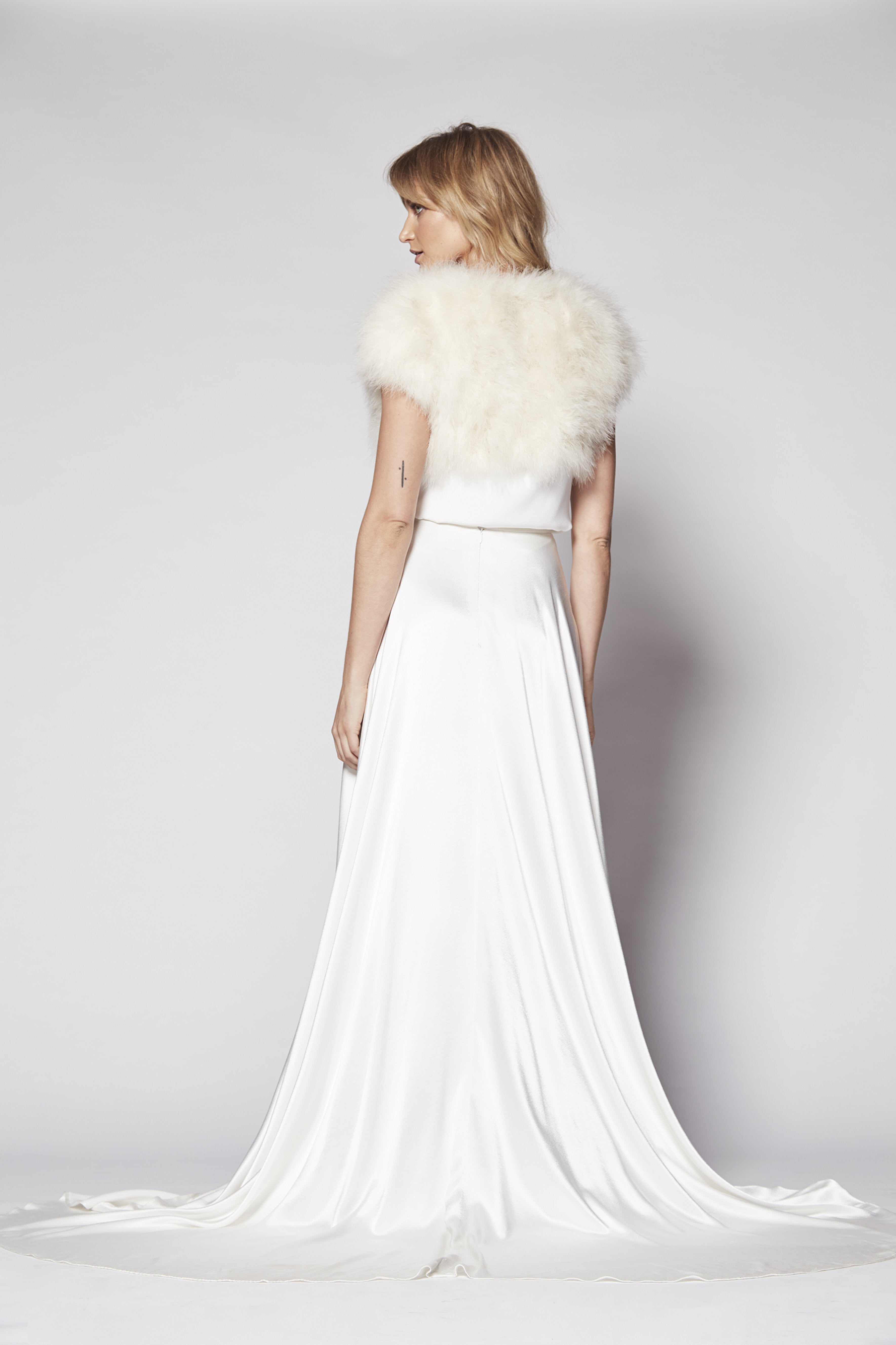 Plume Champagne Feather Bolero - Mode & Affaire